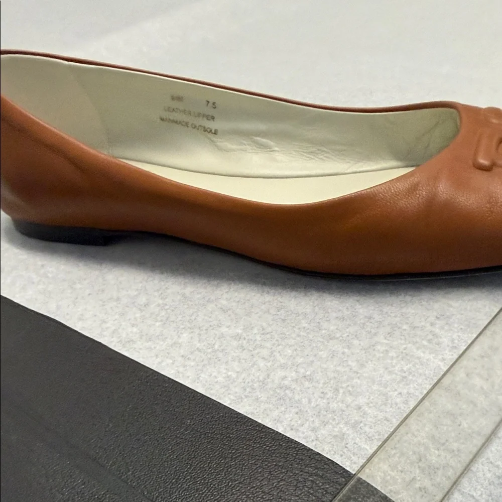 Bruno Magli Women's Tan Leather Flats - Picture 2 of 7